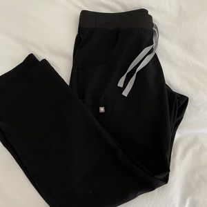 FIGS Kade scrub pants in Black